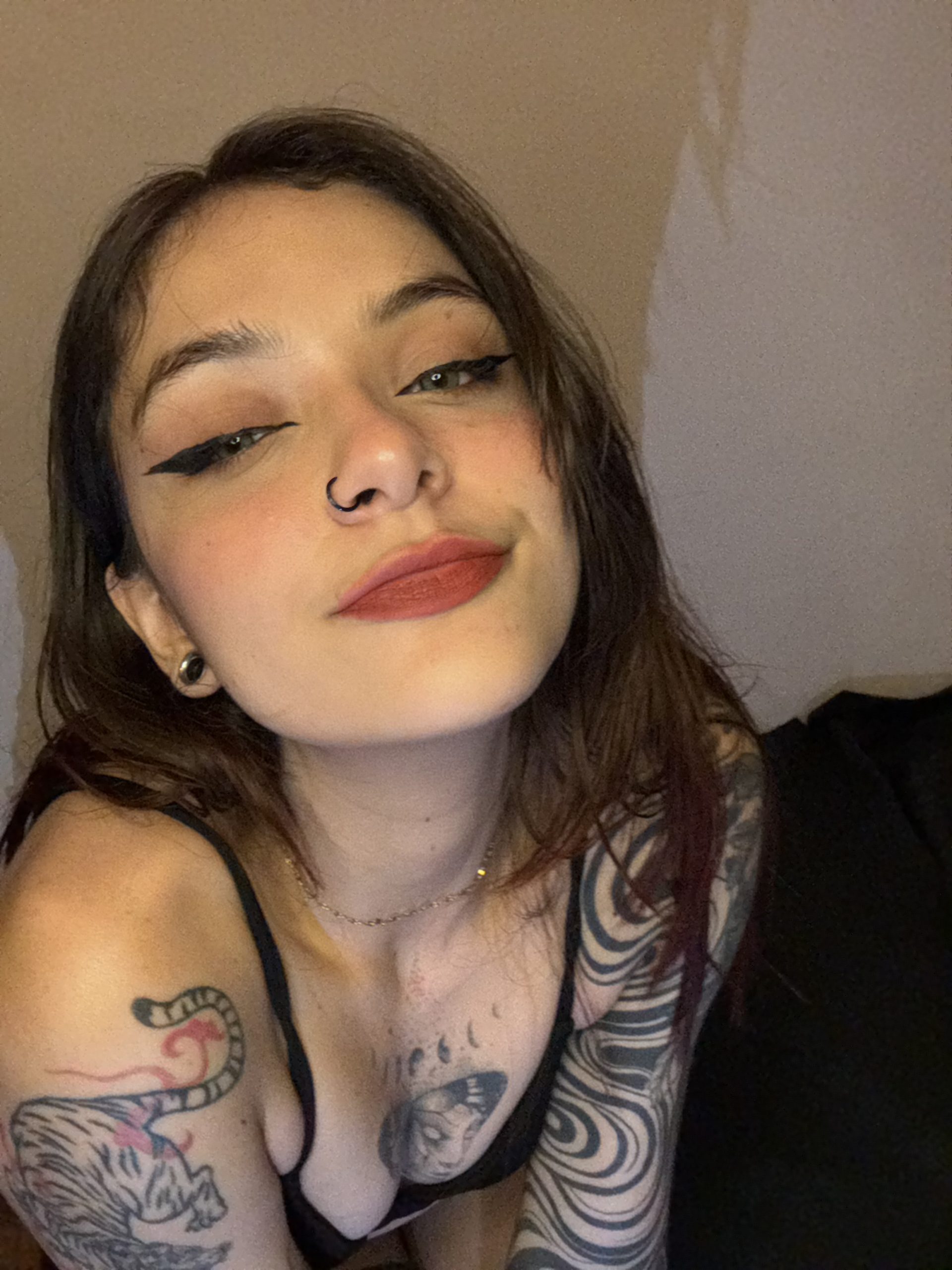 Elodie créatrice OnlyFans française 20 ans classement gratuit